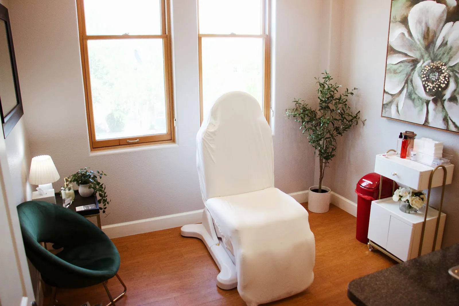A treatment room at the Genesis Colorado Springs clinic with natural window light.